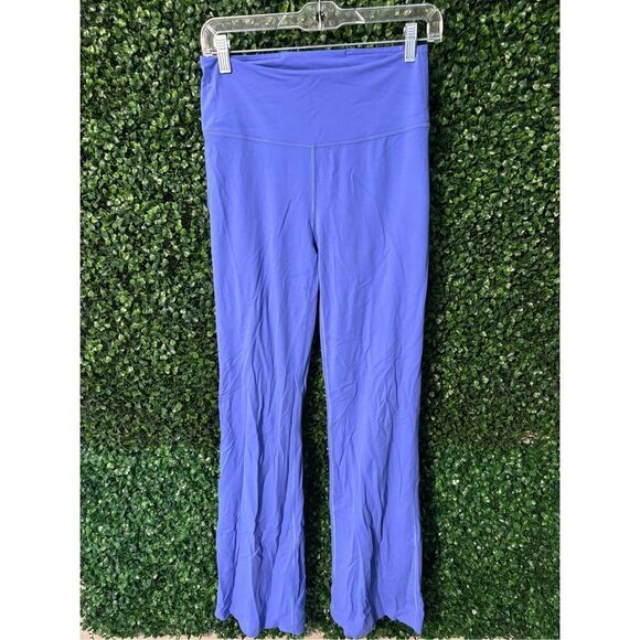 Lululemon Groove Super-High-Rise Flared Pant Nulu Wild Indigo Sz 8 - Picture 1 of 3